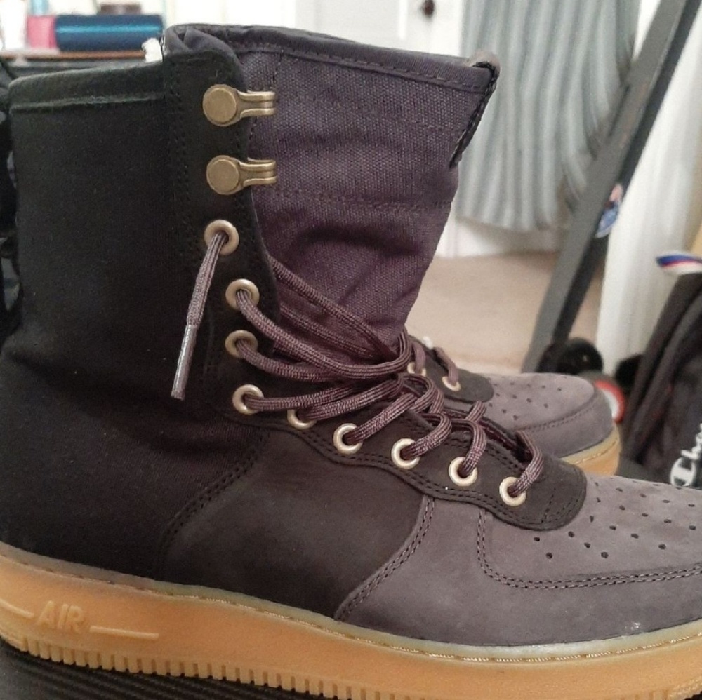 AF1 SF - Picture 2 of 3